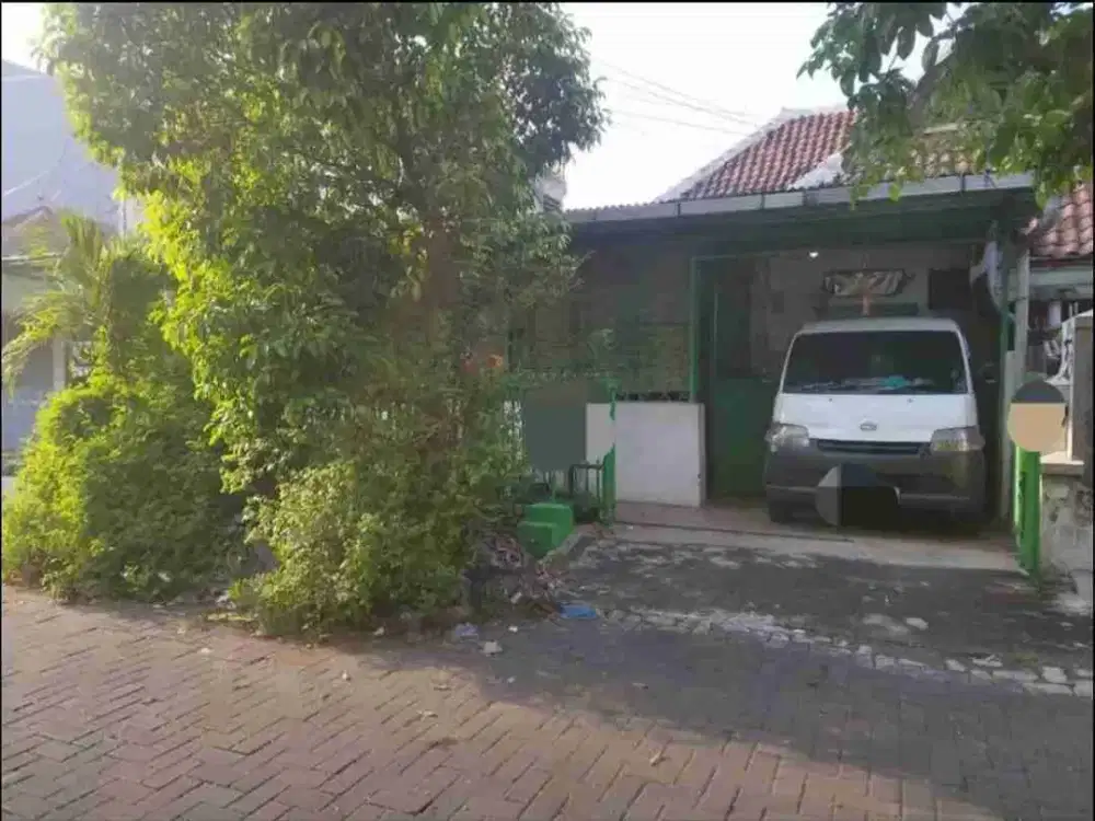 RUMAH / KANTOR DI JL MLATEN TRENGGULUN  MLATIBARU SEMARANG