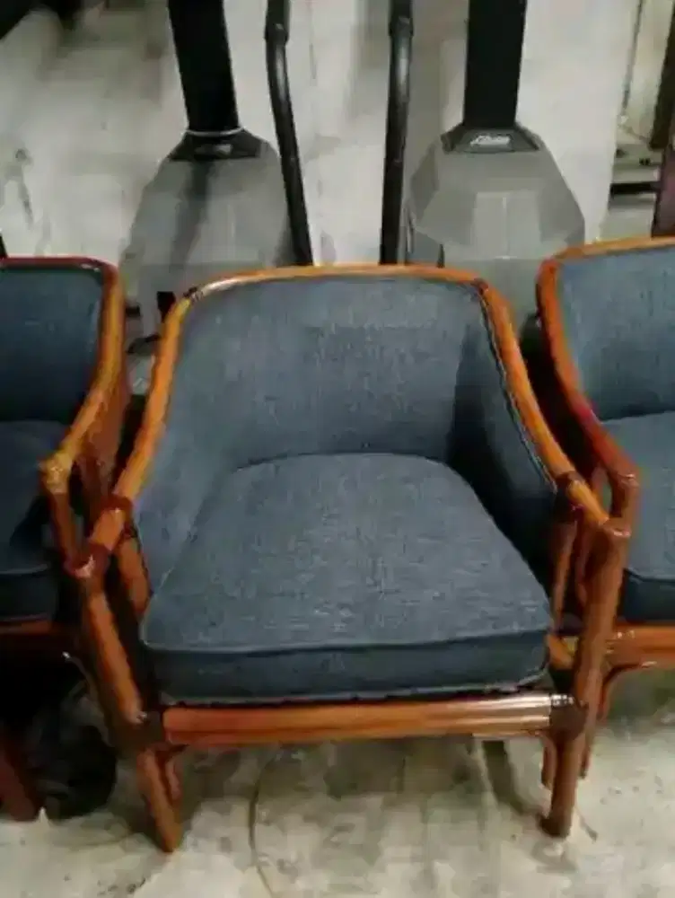 Service sofa terdekat