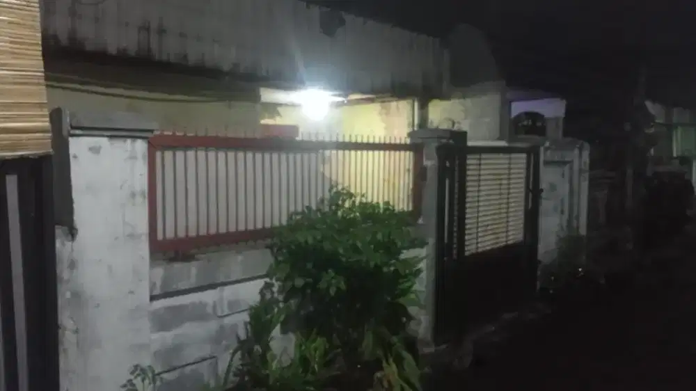 Dijual rumah di depok timur 400jt an
