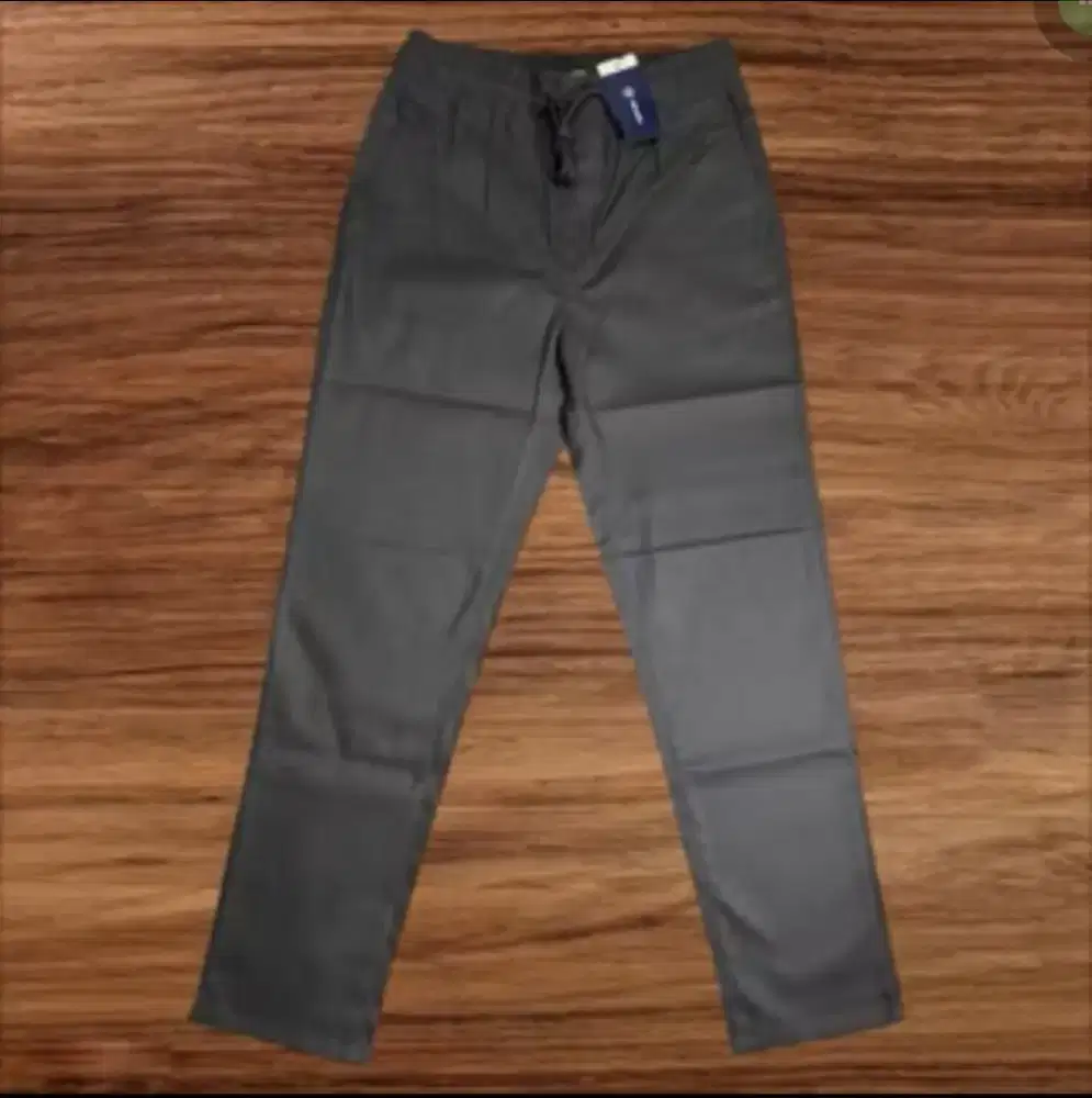 Celana chinos nevada