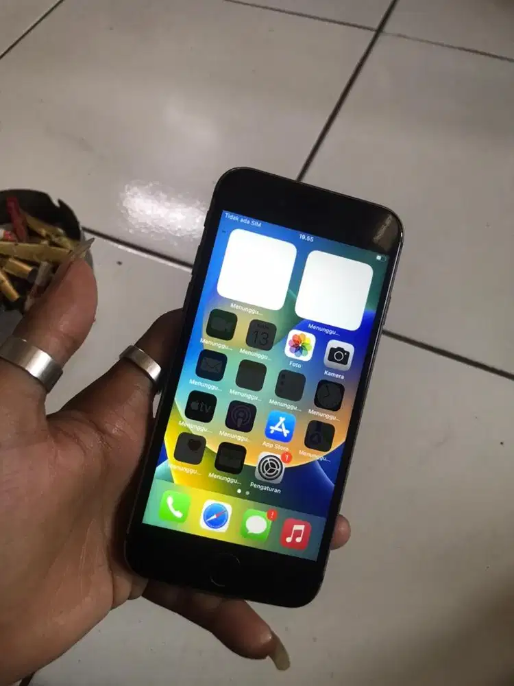 Ip 8 64gb inter