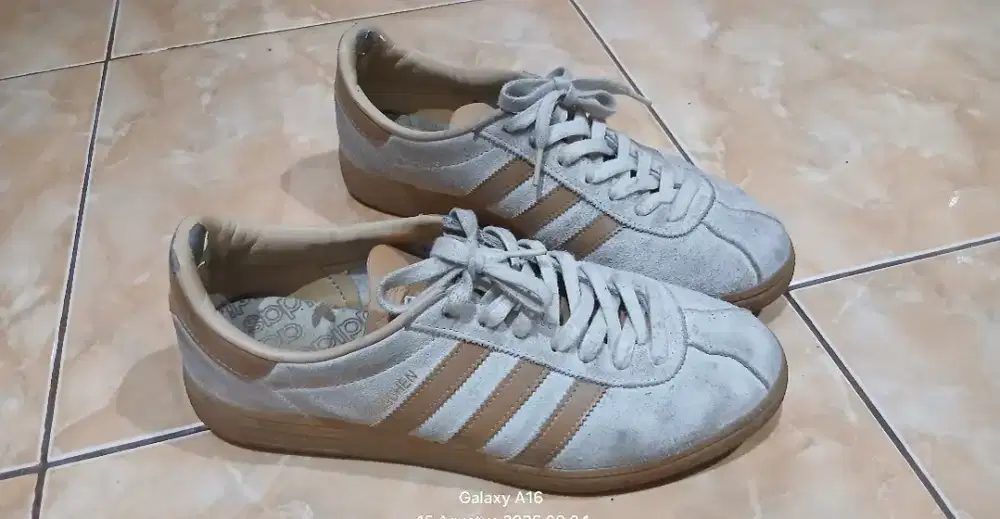 Sepatu ADIDAS MUNCHEN, UK 9 (43,1/2). ORI -No Kardus