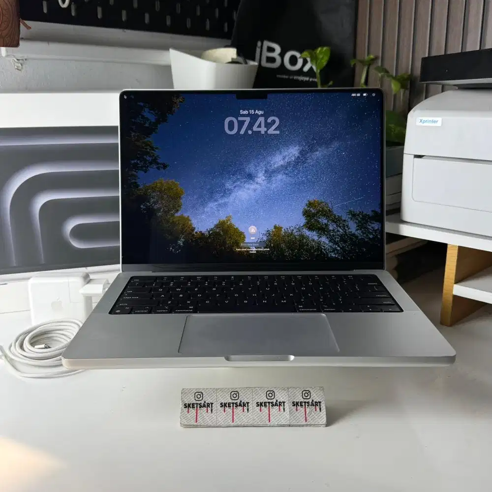 MacBook Pro M4 16gb 512gb Silver iBox Battery Health 92%