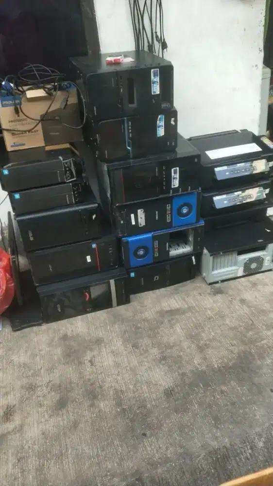 MENERIMA ALAT ALAT EX KANTOR