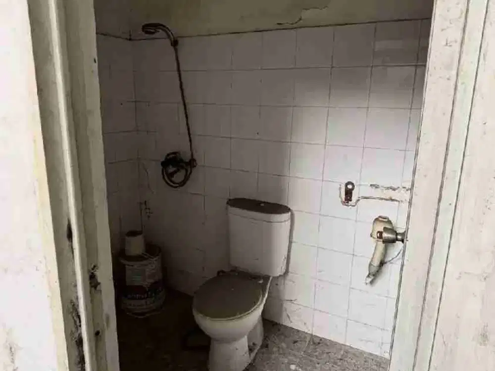 Rumah hitung tanah di  Benhill jakarta pusat