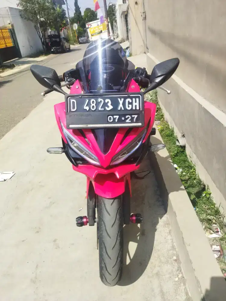Honda CBR 150R 2017