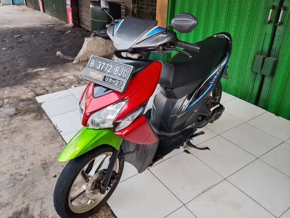 Honda vario 110 thn 2011 pajak of 3x plat B dki