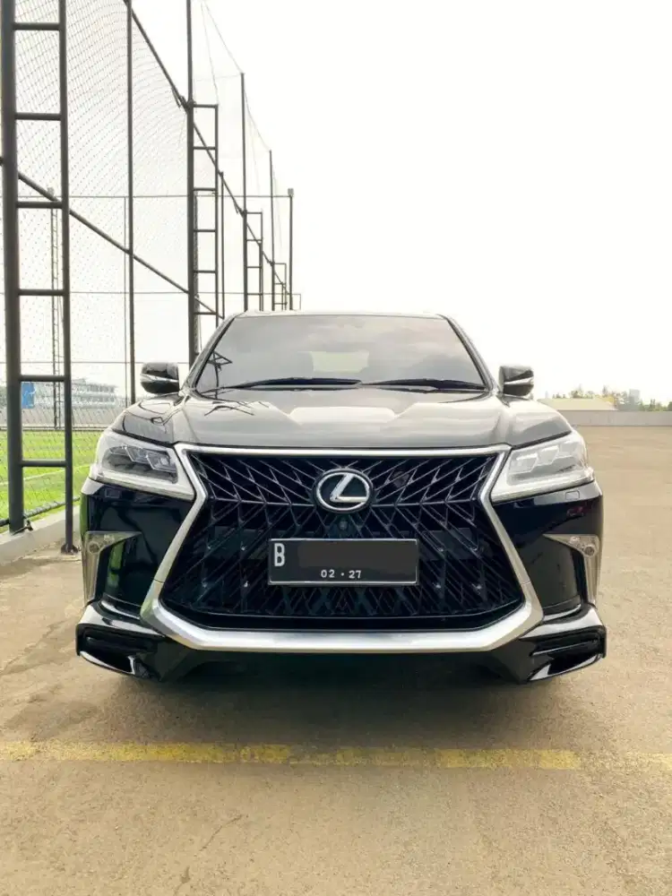 Lexus LX570 Nik 2016