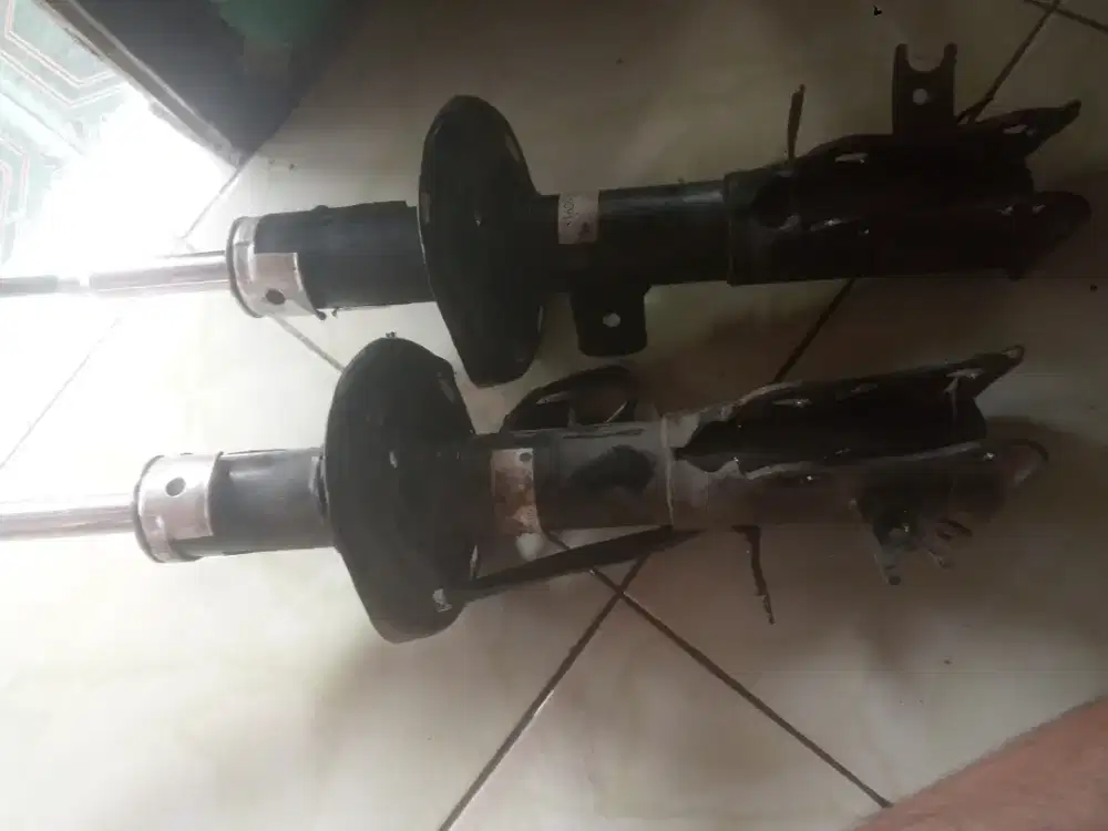 Shock bekasan Hyundai