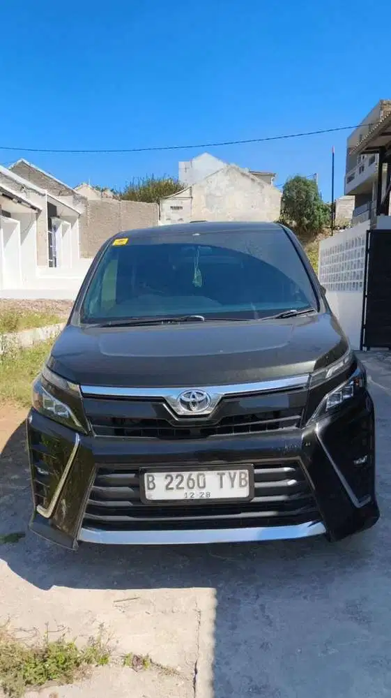 Toyota Voxy 2018 Bensin