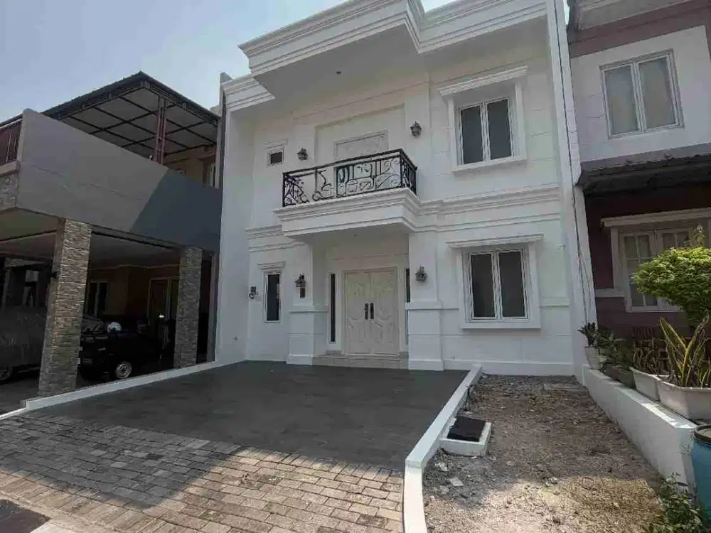 RUMAH AKSES TOL KOTA WISATA CIBUBUR LIKE NEW SHM 2 LANTAI RAPI SIAP HUNI