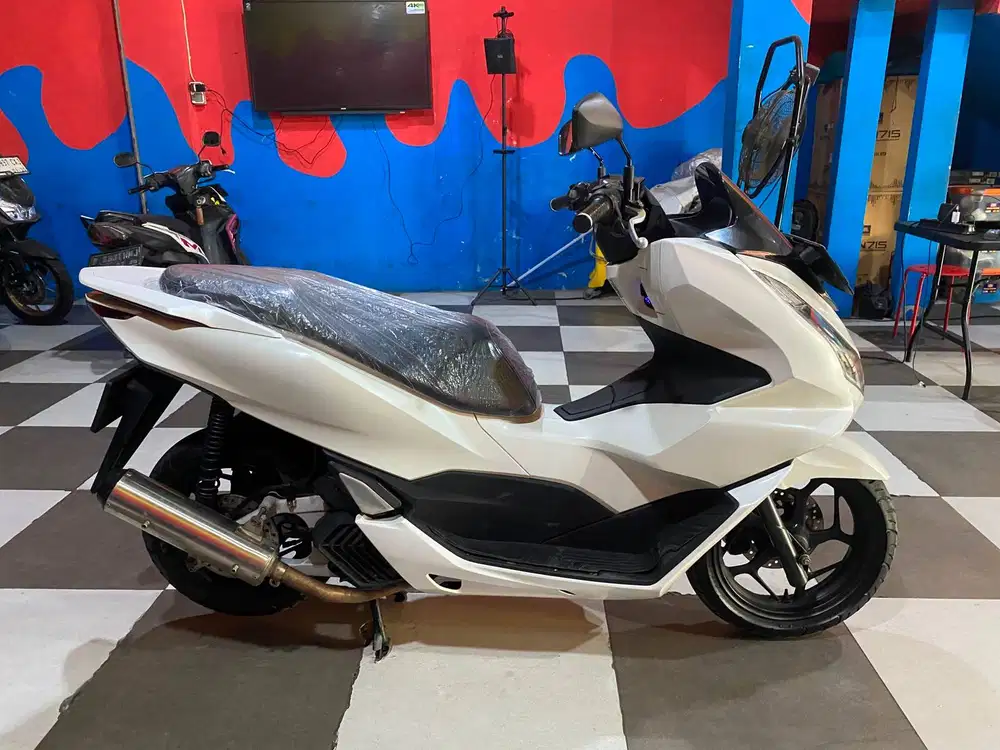 Honda PCX 160 CBS Tahun 2021 FRRE BBN