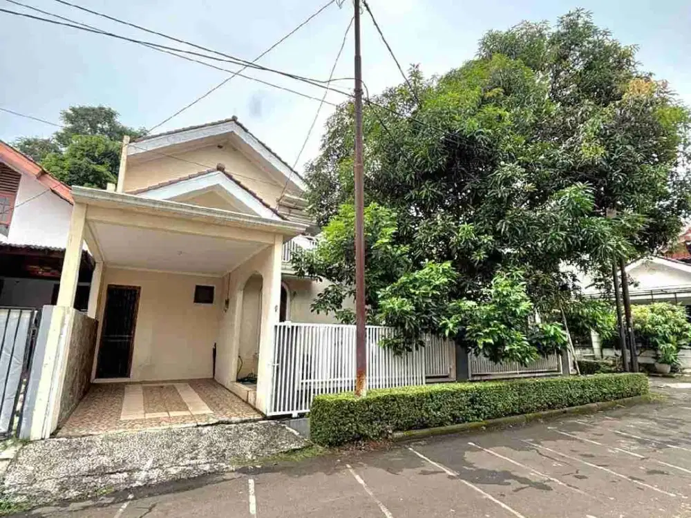 Dijual rumah hook harga terbaik lokasi strategis di Sektor 2 Bintaro