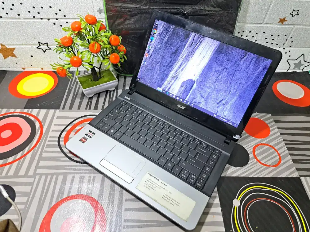 Jual cepat acer E1 ram 4 siap pakai