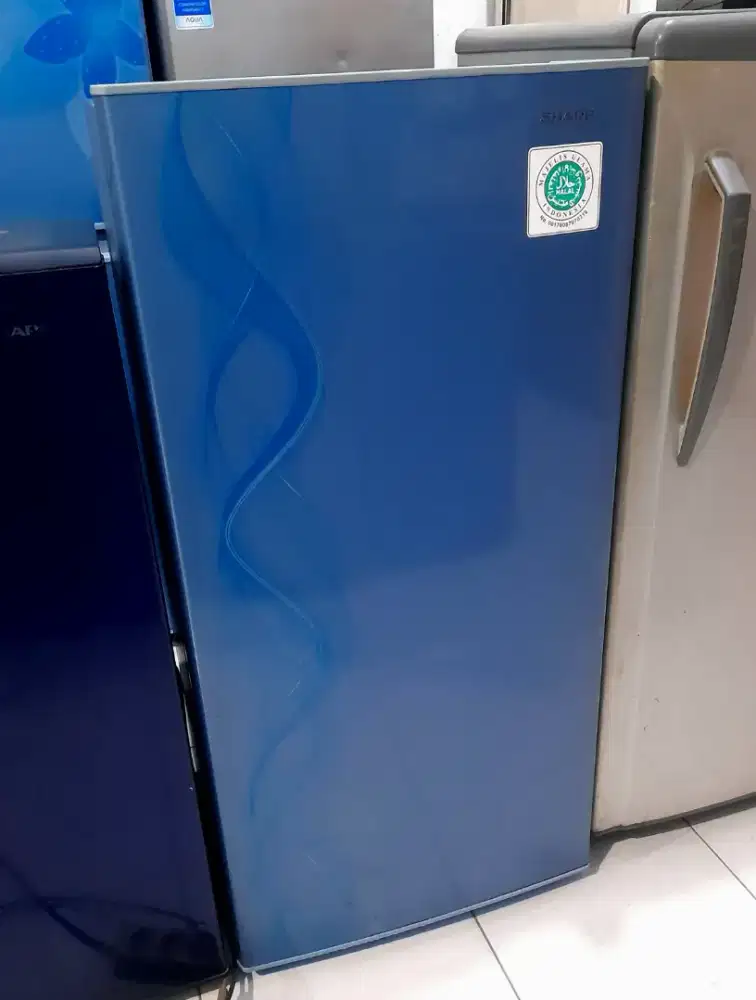 Kulkas 1 Pintu SHARP . Second . Normal .