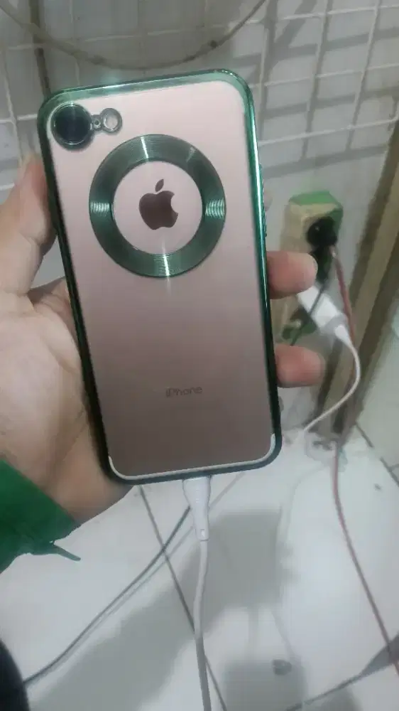 Iphon 7 internl 32=komplit