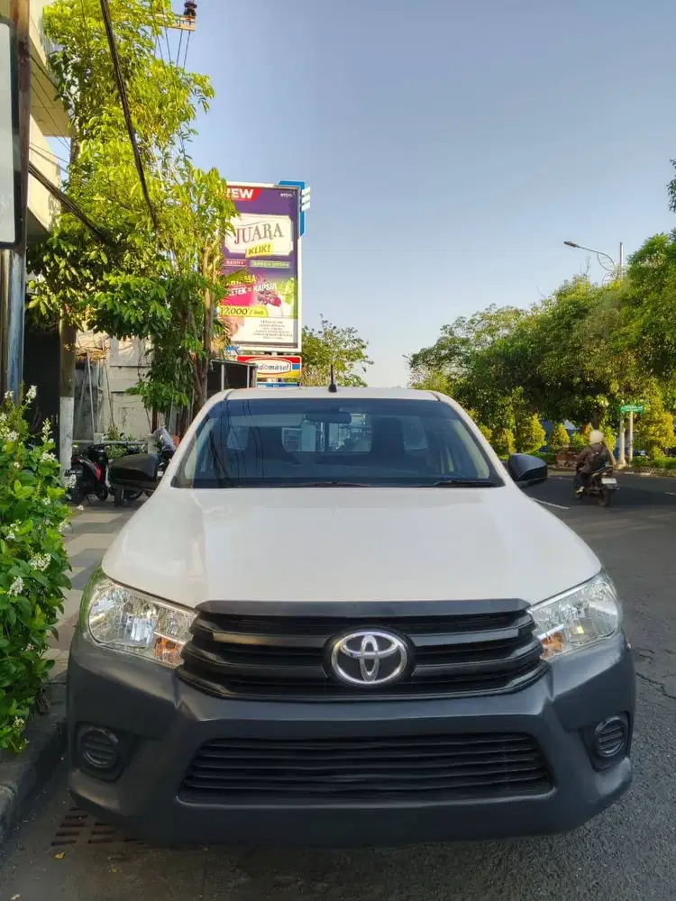 Toyota HILUX PU 2.5 diesel M/T