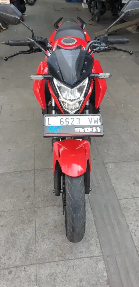 CB 150R th 2021 mulus pjk baru plat 2031