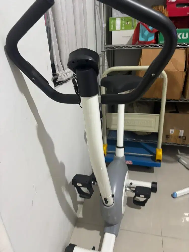 sepeda statis gym