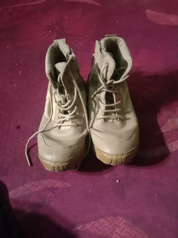 Sepatu satpoll PP