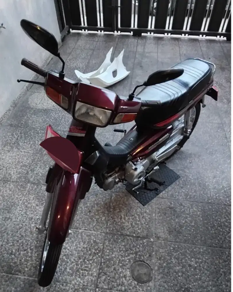 Astrea Grand Bulus Mesin Legenda 1993 (Istimewa)