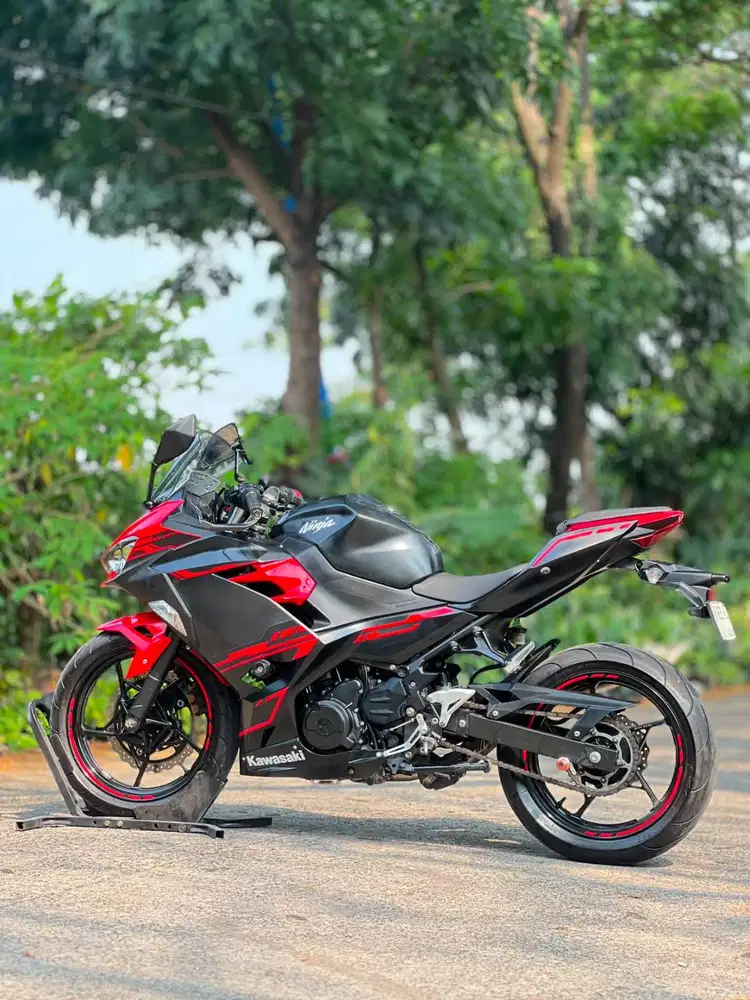 KAWASAKI NEW NINJA 250 FI ABS SE MERAH 2018 KM LOW PAJAK ON LIKE NEW