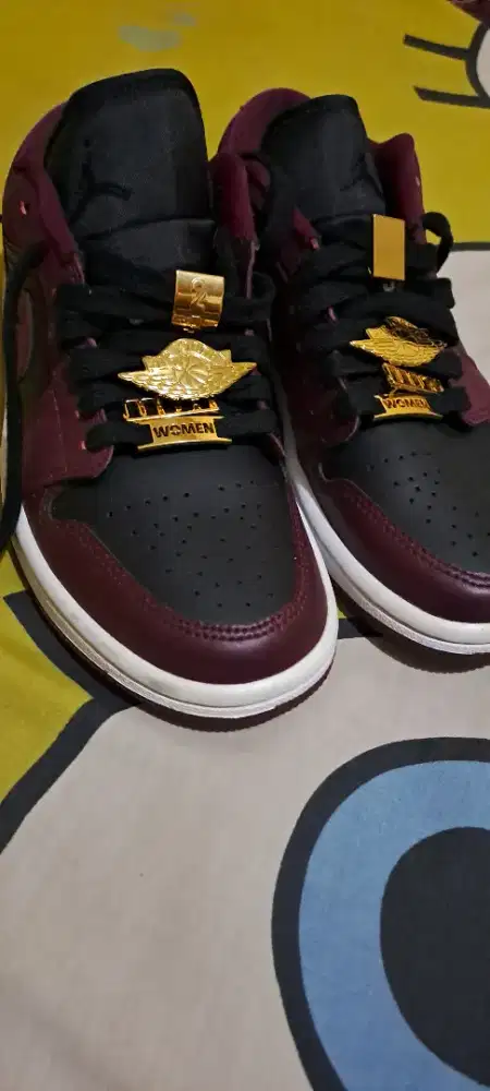 Nike air jordan 1 low SE dark beetroot