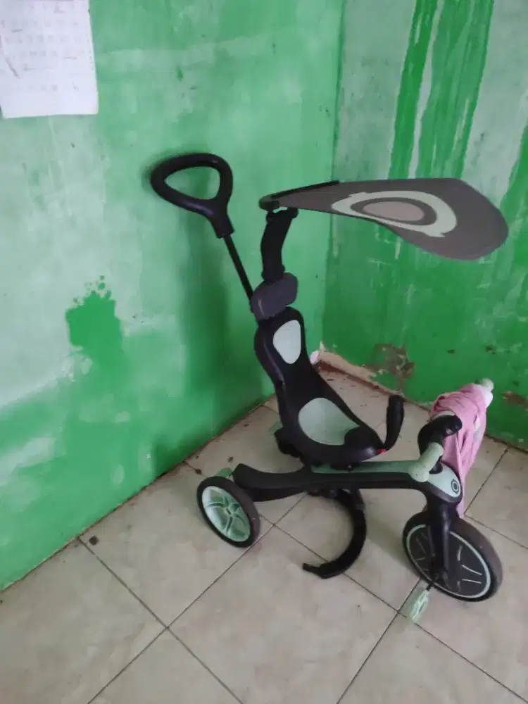 Sepeda anak roda tiga bekas bagus