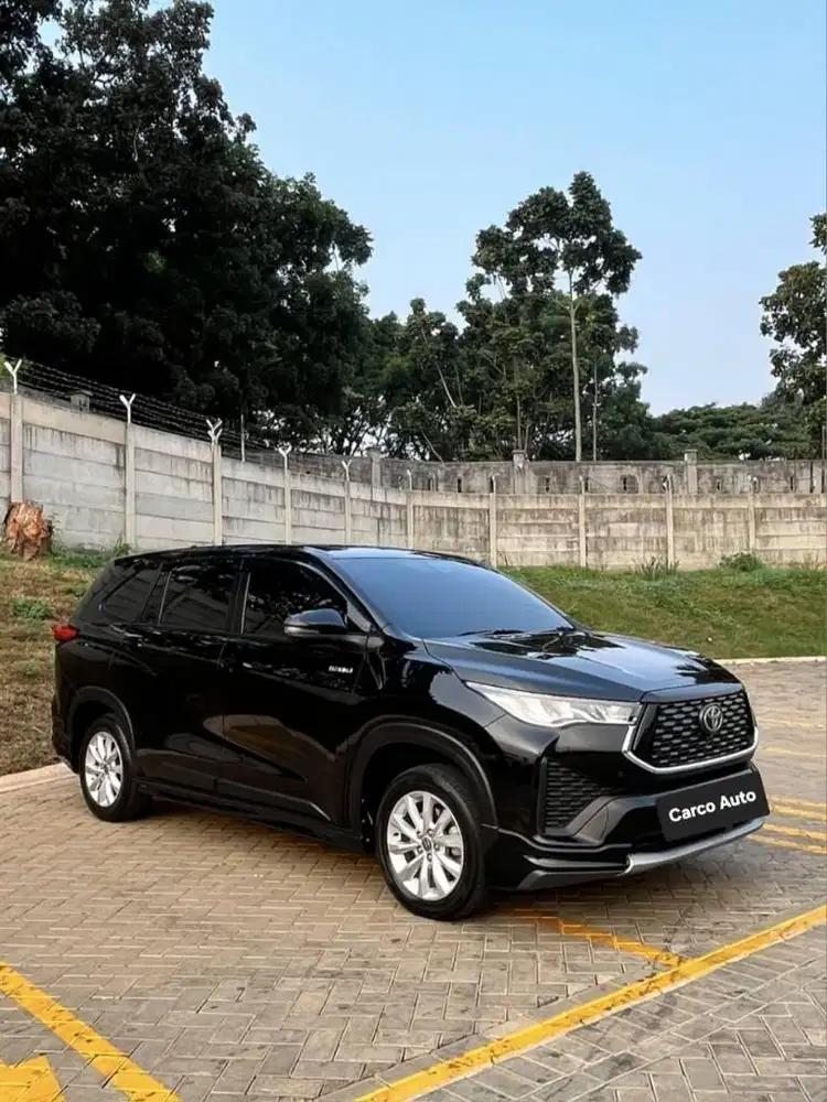 Toyota Zenix 2.0L V Hybrid 2023 Record