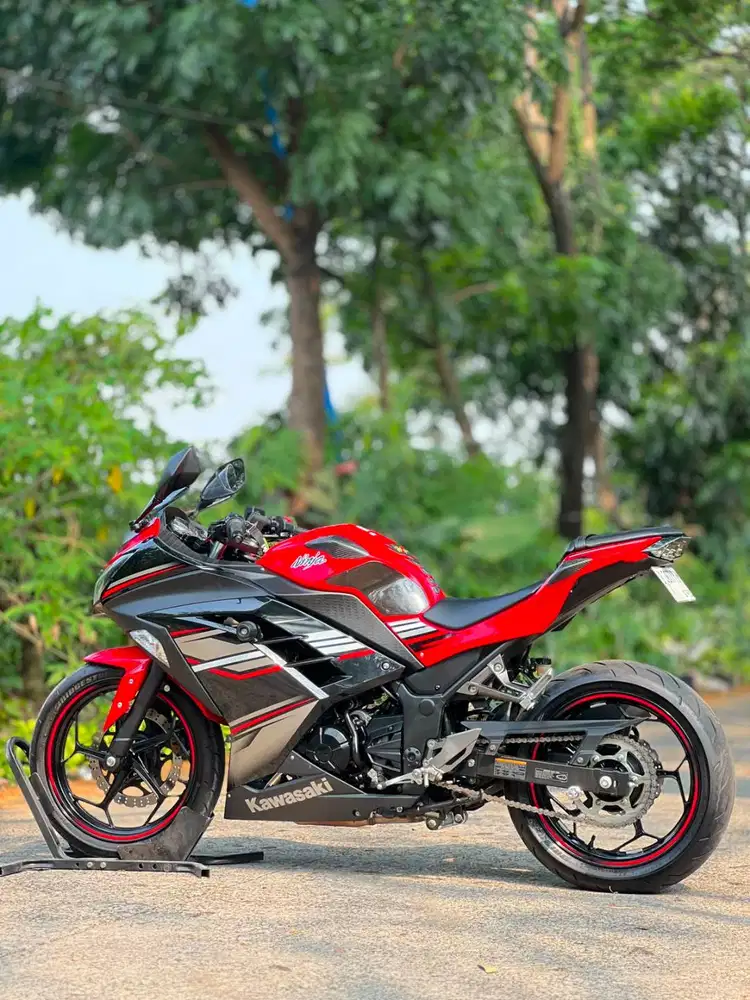 KAWASAKI NINJA 250 FI SE ABS OLD 2017 MERAH KM 1K PAJAK ON SIAP GASS