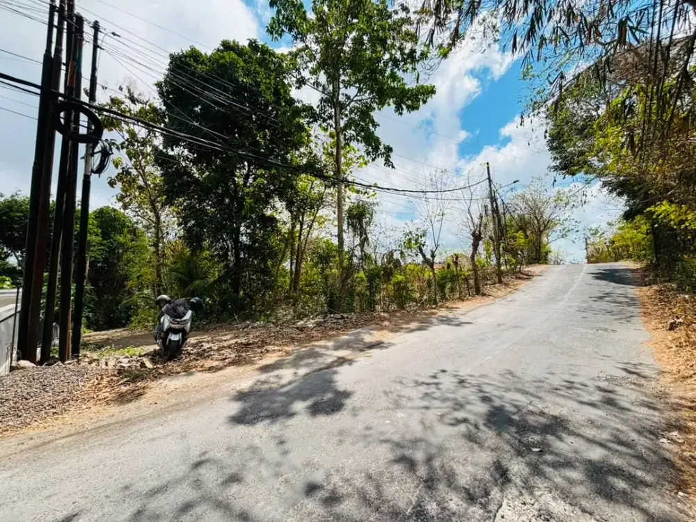Tanah goa lempeh pecatu kuta sealatan
