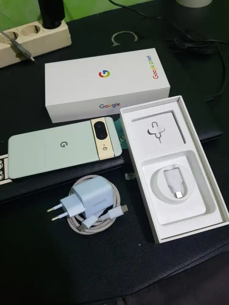 Google Pixel 8 Hazel RAM 8GB/ Internal 128GB