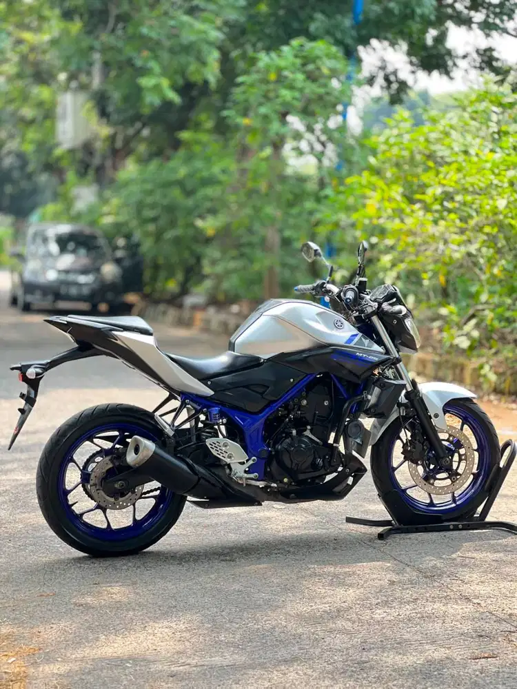 KM LOW! YAMAHA MT25 OLD SILVER 2015 PAJAK PANJANG SIAP GASPOL