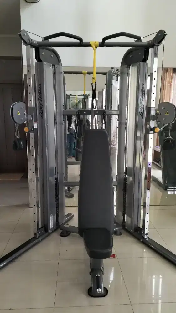 Alat Fitness : Life  Fitness