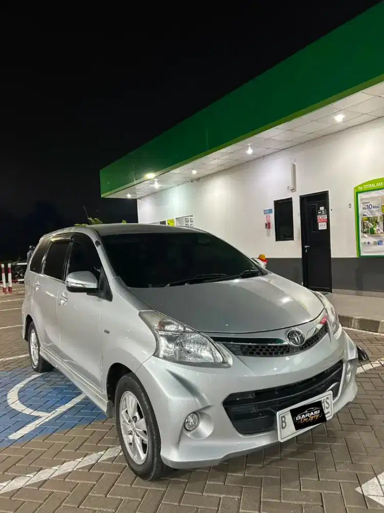 AVANZA VELOZ 2011