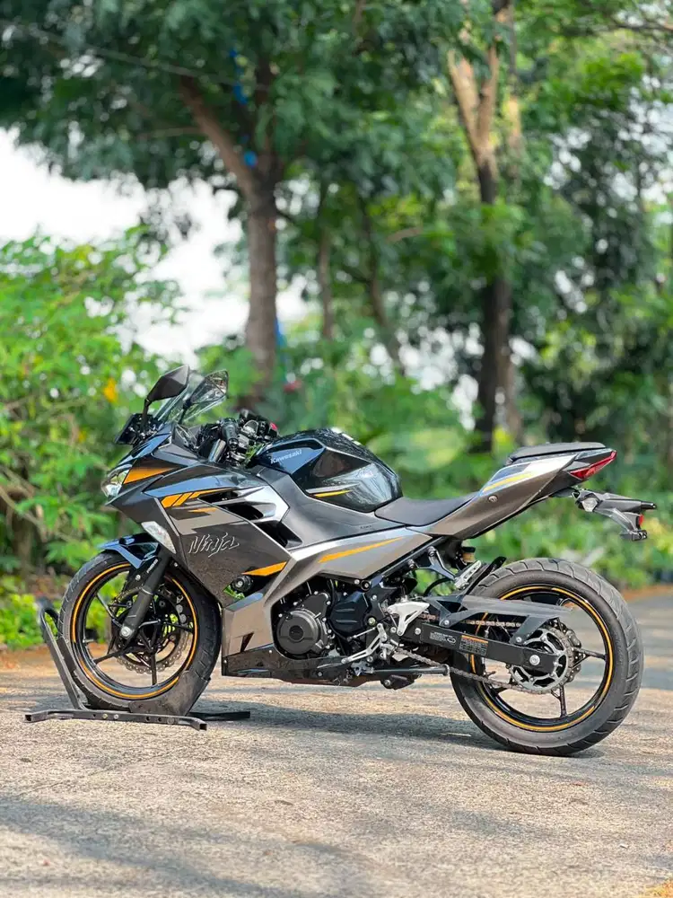 KAWASAKI NEW NINJA 250 FI ABS MDP KEYLESS GREY 2021 KM 9K PAJAK ON