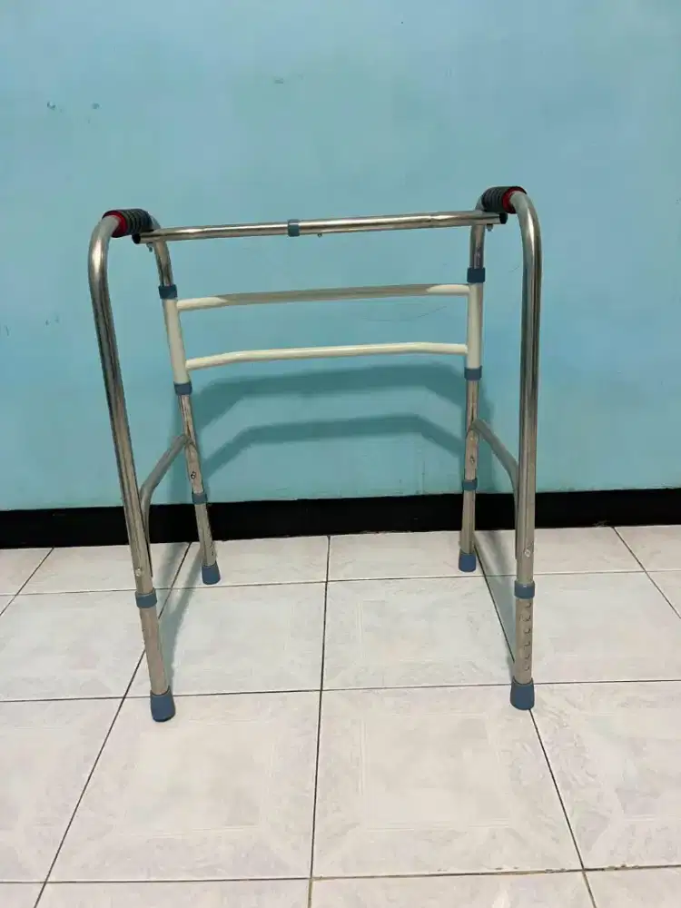 Walker untuk Lansia / Jagrak