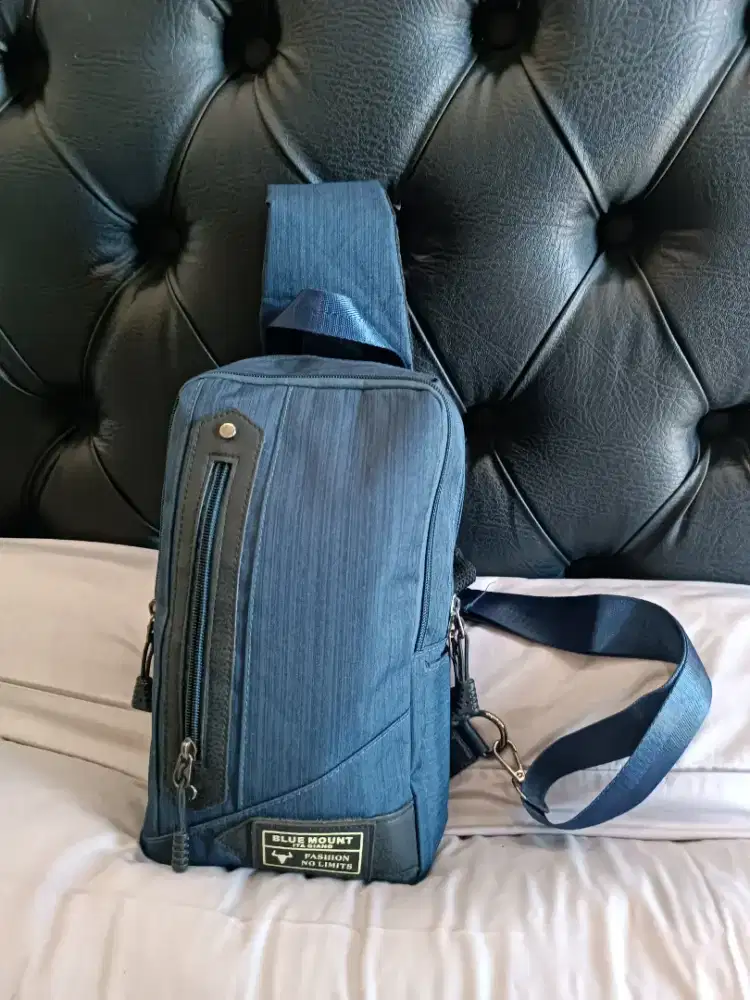 Tas Selempang Pria Mewah