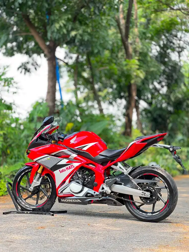 HONDA CBR 250RR NON ABS RED RACING 2017 KM 9K PAJAK HIDUP SIAP PAKAI