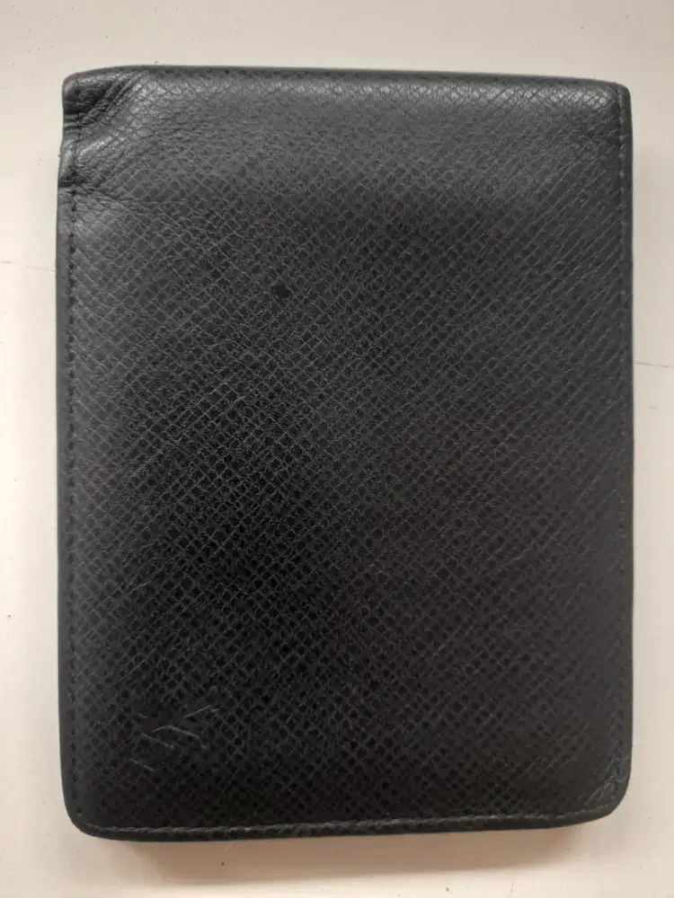 Dompet Louis Vuitton
