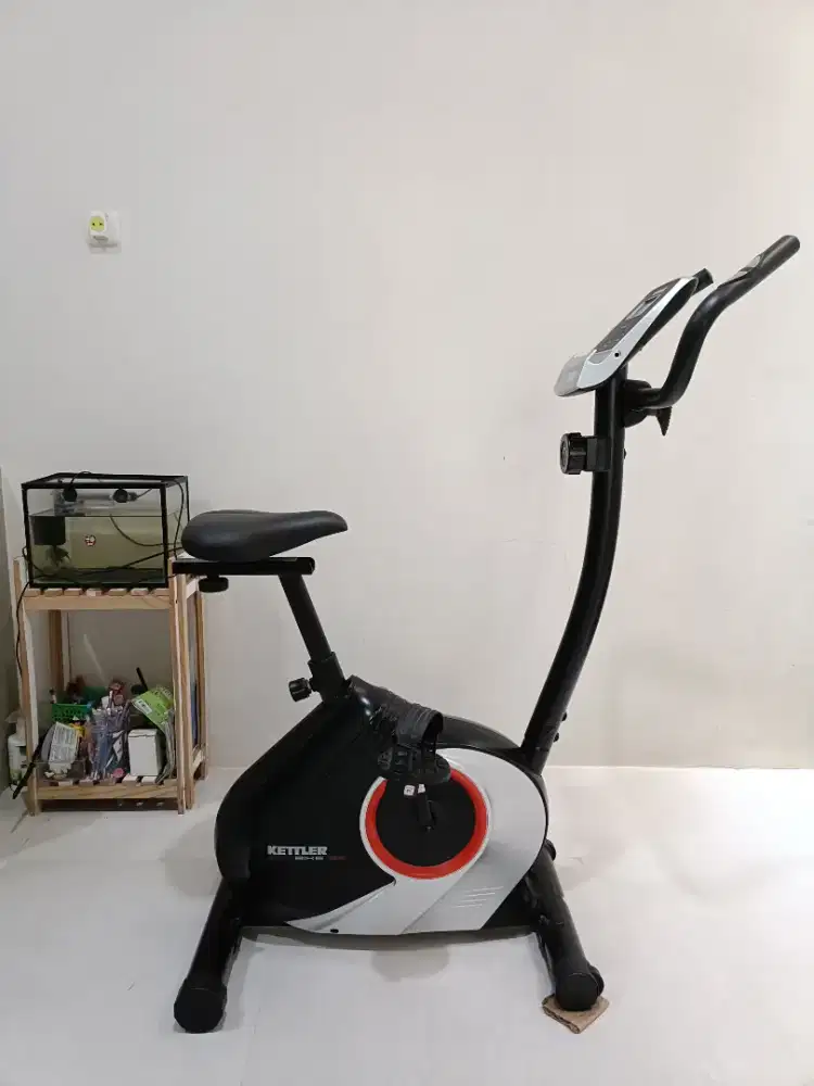 DiJual sepeda statis Kettler Ecobike SE