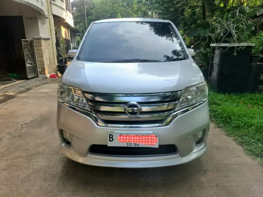 Nissan Serena HWS AT