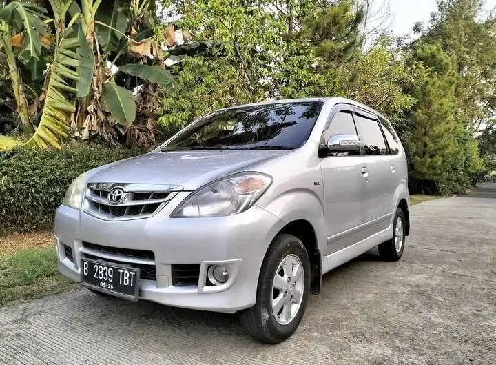 Toyota Avanza 2011 Bensin