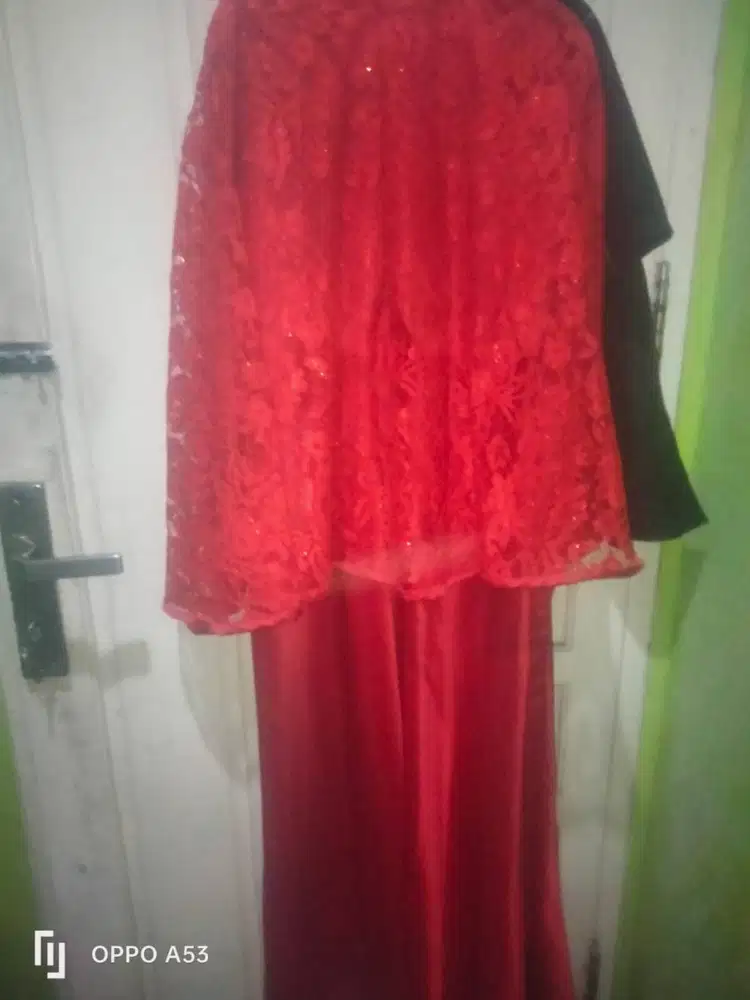 Jual borongan baju kebaya bekas ukuran S,  3 kali  pemakaian