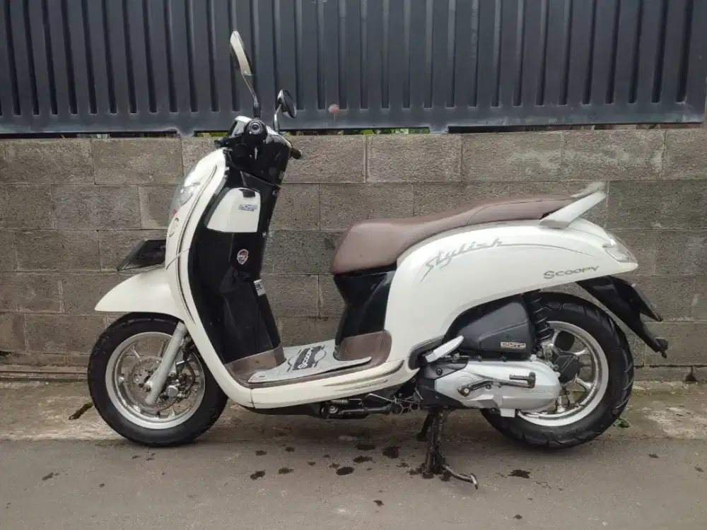 SCOOPY STYLISH TAHUN 2018 PAJAK HIDUP