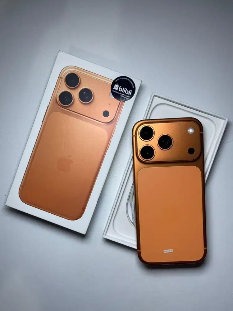 FOR SALE iPhone 17 pro 256GB Cosmic Orange Resmi Blibli Garansi ON