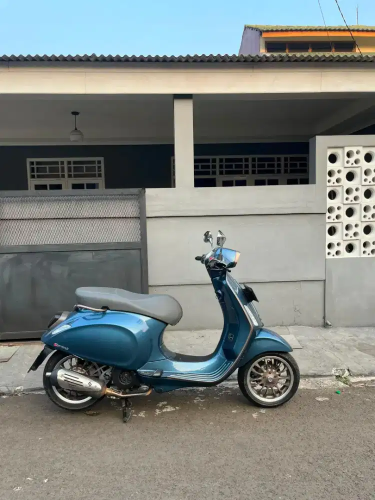 Vespa Sprint Anniversary 10th 150cc