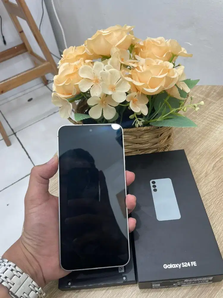 Samsung s24 fe 8/256