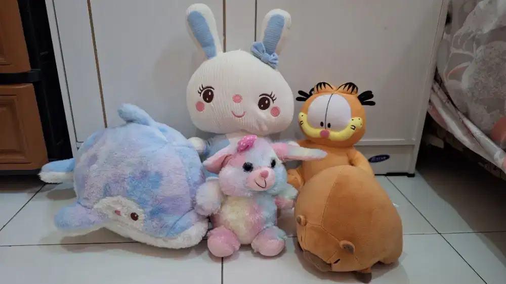 Bundle Boneka Bunny + Garfield + Capybara + Dolphiin