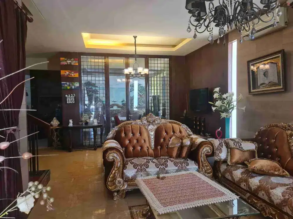 Dijual Rumah 2 Lantai Hook di Royal Residence Surabaya